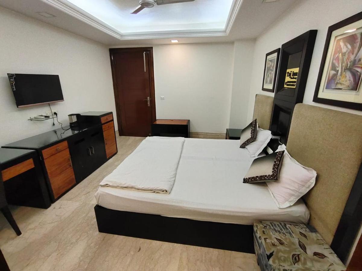 Taj Residency Bed & Breakfast *